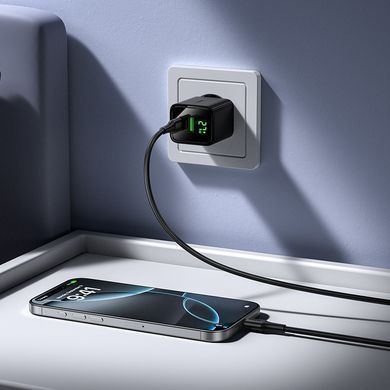 Зарядное устройство с быстрой зарядкой и дисплеем и кабелем C to C 60W HOCO CS84A PD 30W + QC3.0 Type-C + USB